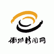 永利网址_永利网站_永利官网_牵着自家的小狗来到小区内的养犬服务便民点